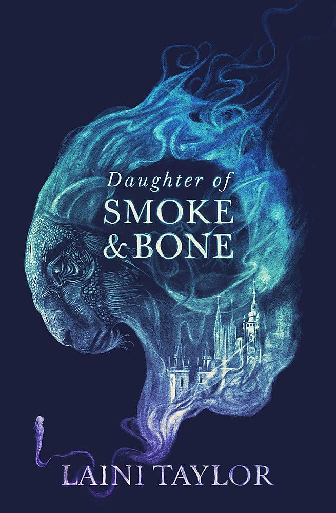 Front cover of the fantasy romance novel Daughter of Smoke & Bone by Laini Taylor